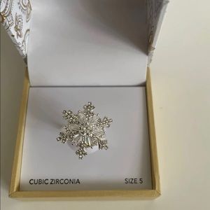 Fine Silver Plate Crystal Snowflake Ring 5